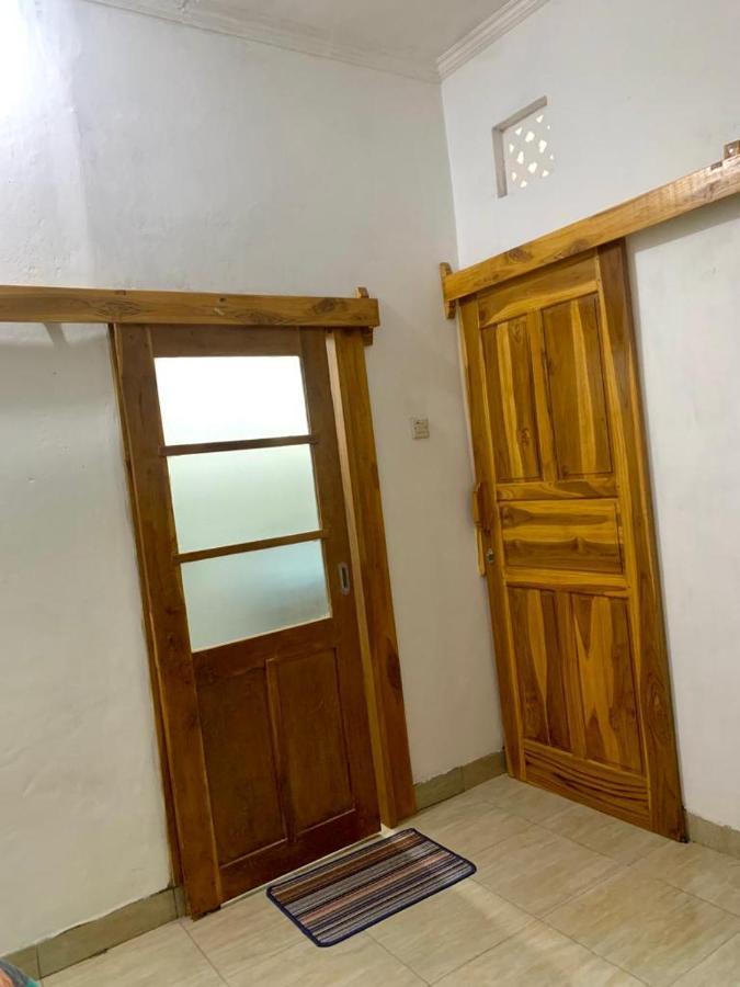 Penginapan Sedap Malam Lovina Exterior foto