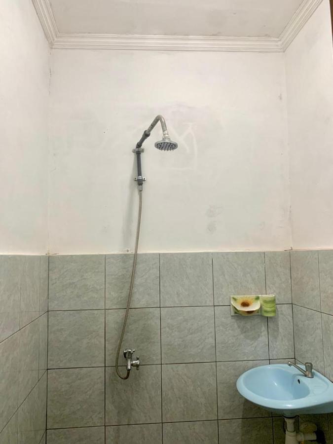 Penginapan Sedap Malam Lovina Exterior foto